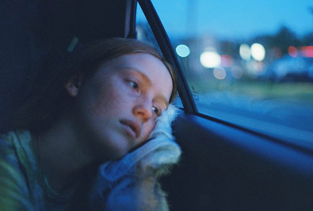 Petra Collins拍摄的情绪系写真