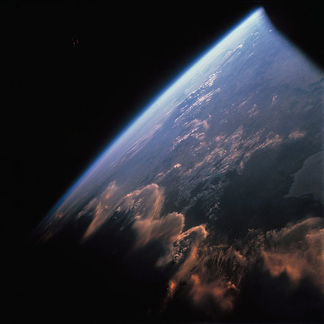 NASA:太空